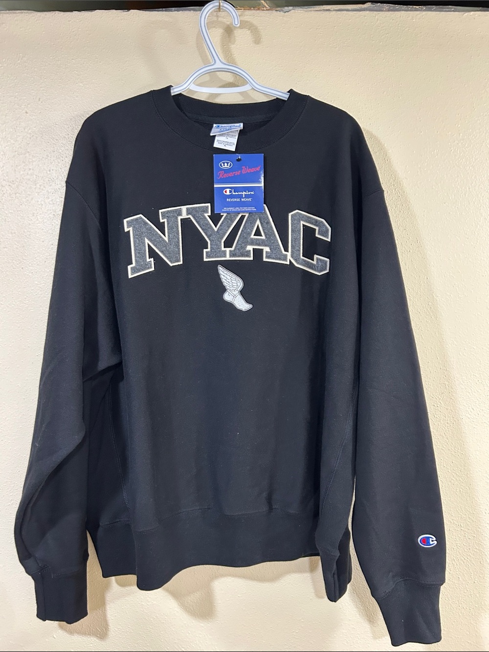 GORGEOUS New York Athletic Club Sweatshirt, Men’s XL NWT Retail $80